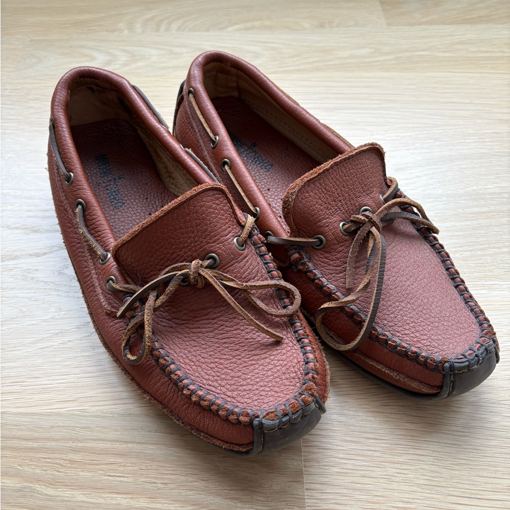 Minnetonka Leather Driving Moccasins – Moosehide Weekender - Caramel - Size 9